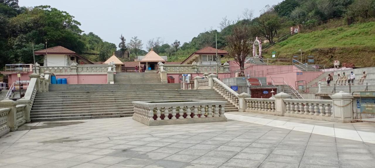 Camp Nishani Bhagamandala Exterior photo